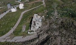 Dağlar kaydı, evler yıkıldı: Çiğli’de binlerce kişi tehlikede!