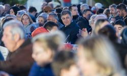 Başkan Tugay'dan Güzelbahçe'deki iftar sofrasında dayanışma mesajı: "Zorlukları birlikte aşarız!"