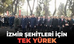 İzmir, şehitleri için tek yürek!