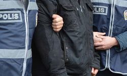 İzmir’de sokak ortasında şiddet: Çocukların gözü önünde eşini darbetti