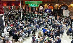 İzmir Pınarbaşı’nda bin 500 kişilik iftar! Esnaf ve Vatandaş gönül sofrasında buluştu!