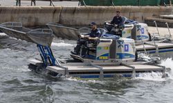 İzmir'de deniz temizliğinde yeni dönem: Hem karada hem denizde giden araçlar görevde!