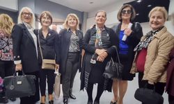 İzmir'de sanatsal farkındalık: "Doğa, kadın ve su" sergisi kapılarını açtı