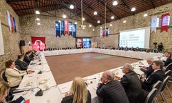 İzmir’den dünya başkentlerine gastronomi çıkarması: Başkan Cemil Tugay İEKKK’da rotayı çizdi!