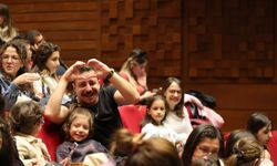 İzmirli miniklerin göbeklitepe macerası: Sahnede tarih yolculuğu başladı!