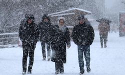 Kar, yağmur ve toz fırtınası... Meteoroloji'den peş peşe uyarılar!