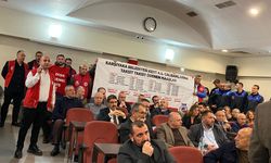 Karşıyaka Meclisi'nde işçilerden 'maaş' eylemi! Oturuma protesto arası!