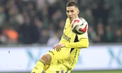 Mert Müldür'ün nişanlasına küfür ettiler! Açıklama yaptı!