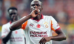 Kolu kırılan Osimhen açıkladı: ''6 hafta...''