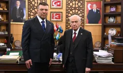 MHP'de İzzet Ulvi Yönter'in yerine Özgür Bayraktar!