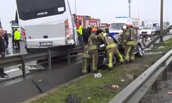 SON DAKİKA Polisleri taşıyan servis kaza yaptı! 1 şehit, çok sayıda polis yaralı