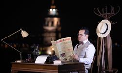 Sabahattin Ali’nin hayatı İzmir’de canlanıyor: Ferhat Göçer "Aldırma Gönül" müzikaliyle sahne alıyor!