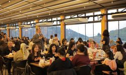 Selway Outlet ve İzmir Aile Sosyal Hizmetler İl Müdürlüğü'nden ortak iftar organizasyonu