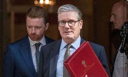 İngiltere'de Starmer hükümetini sarsan telefon skandalı büyüyor!