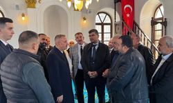 Tarihi Asmalı Mescit Camii yeniden ibadete açıldı! Restorasyon sonrası ilk cuma namazı kılındı