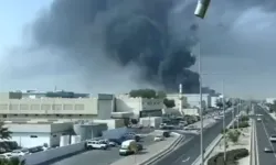 Umman’daki Salalah Limanı’na saldırı: Petrol depolama tesisleri dronla vuruldu