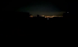 İsrail saldırıları elektrik hatlarını vurdu: Tahran ve Kerec’te kesintiler yaşandı