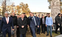 Zafer Partisi Lideri Özdağ’dan İzmir’de Abide-i Hürriyet ziyareti!