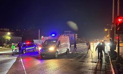 Kula’da feci kaza: Yolun karşısına geçmek isteyen yaşlı kadın yaralandı