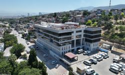 İzmir Büyükşehir Belediyesi'nin ne kadar borcu var? Belediyenin kasasında ne kadar para var?