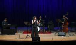 Karşıyaka’da yıldızlı gece: KODA’dan kulakların pasını silen caz esintisi!