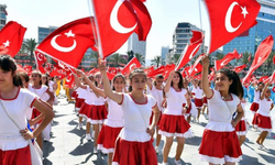 İzmir 23 Nisan coşkusunu tüm şehre yayıyor! İşte programlar...