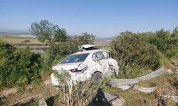 İzmir Torbalı’da trafik kazası: Tırla çarpışan otomobilin sürücüsü yaralandı