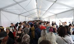 Alaçatı Ot Festivali’nde iğne düşecek yer kalmadı! Festivale yoğun ilgi