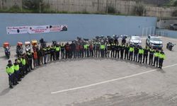 İzmir Aliağa’da motosiklet sürücülerine sıkı eğitim: Hem trafik hem hırsızlığa karşı uyarı