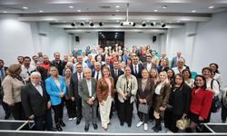 Balkanların kalbi Konak’ta attı: “Biz bu Cumhuriyetin kurucu sevdalılarıyız!”