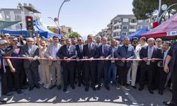Bayındır Çiçek Festivali başladı: İzmir mis kokulu renk cümbüşüne sahne oldu