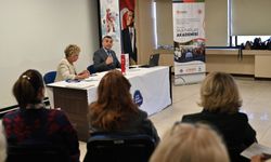 Bornova Muhtar-STK buluşması: 452 bin vatandaş için yeni sosyal projeler yolda