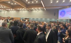 Büyükşehir Meclisi bir anda karıştı!  CHP ve AK Parti sıraları karşı karşıya!
