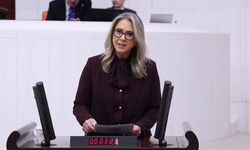 AK Partili Çankırı'dan Başkan Tugay'a 'Meslek Fabrikası' yanıtı: "Daha ne kadar kaçak dövüşeceksiniz bilemedim…"