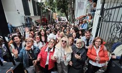 Dario Moreno Sokak Şenliği’nde nostalji rüzgarı: İzmir Karataş’a akın etti!