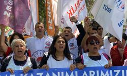 İzmir’de emekçilerden güçlü mesaj: “Hak gaspına boyun eğmeyeceğiz”