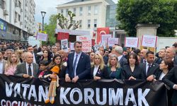 Cumhuriyet Meydanı’ndan Milli Eğitim Müdürlüğü’ne! CHP İzmir’den sessiz tepki!