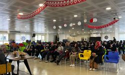 İzmir’de tarih bilinci buluşması: Anadolu İmam Hatip Lisesi’nde Haçlı Seferleri konferansı