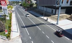 Borç kamburu gitti, asfalt hamlesi geldi: Kemalpaşa’da toz toprak devri kapanıyor!