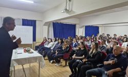 İzmir Aliağa'da lise öğrencilerine Milli Eğitim Bakanlığı projesi kapsamında önemli söyleşi!