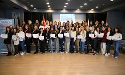 İzmir Bornova'da okullarda eğitim ve ilişkilerin önemine yönelik çalıştay