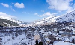 İzmir'in yeryüzü şekilleri nelerdir? Dağlar, ovalar, körfezler ve akarsular