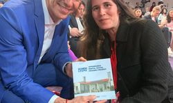 Çeşme Belediye Başkanı Denizli, İspanya Başbakanı Sanchez ile görüştü: "Hanem Çeşme modelimizi anlatma fırsatı buldum!"