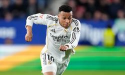 Luis Enrique'den eski oyuncusu Kylian Mbappe'ye gönderme: Lider dediğin fedakarlık yapar!