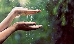 Nisan yağmuru ne zaman toplanır, hangi günlerde biriktirilir? Nisan yağmuru suyu içilir mi, şifalı mı?