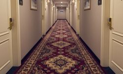 Otellerde kullanılan çirkin halıların sebebi şaşırttı: Her otel bu yüzden kullanıyormuş