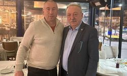 CHP'li Bayır, Göztepe Teknik Direktörü Stoilov ile görüştü: "Bu şehir, bu taraftar Avrupa'yı hak ediyor!"