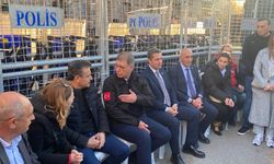 Tugay'dan İnan'a üstü kapalı gönderme: " Bir AK Partili siyasetçi güç gösterisi yapıyor"