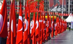 Efes Selçuk’ta gençlik sahne alıyor, bayram coşkusu sokaklara taşıyor!
