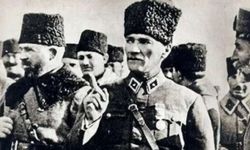 İzmir'in kahramanı kimdir? Kurtuluşun merkezinde Atatürk var
